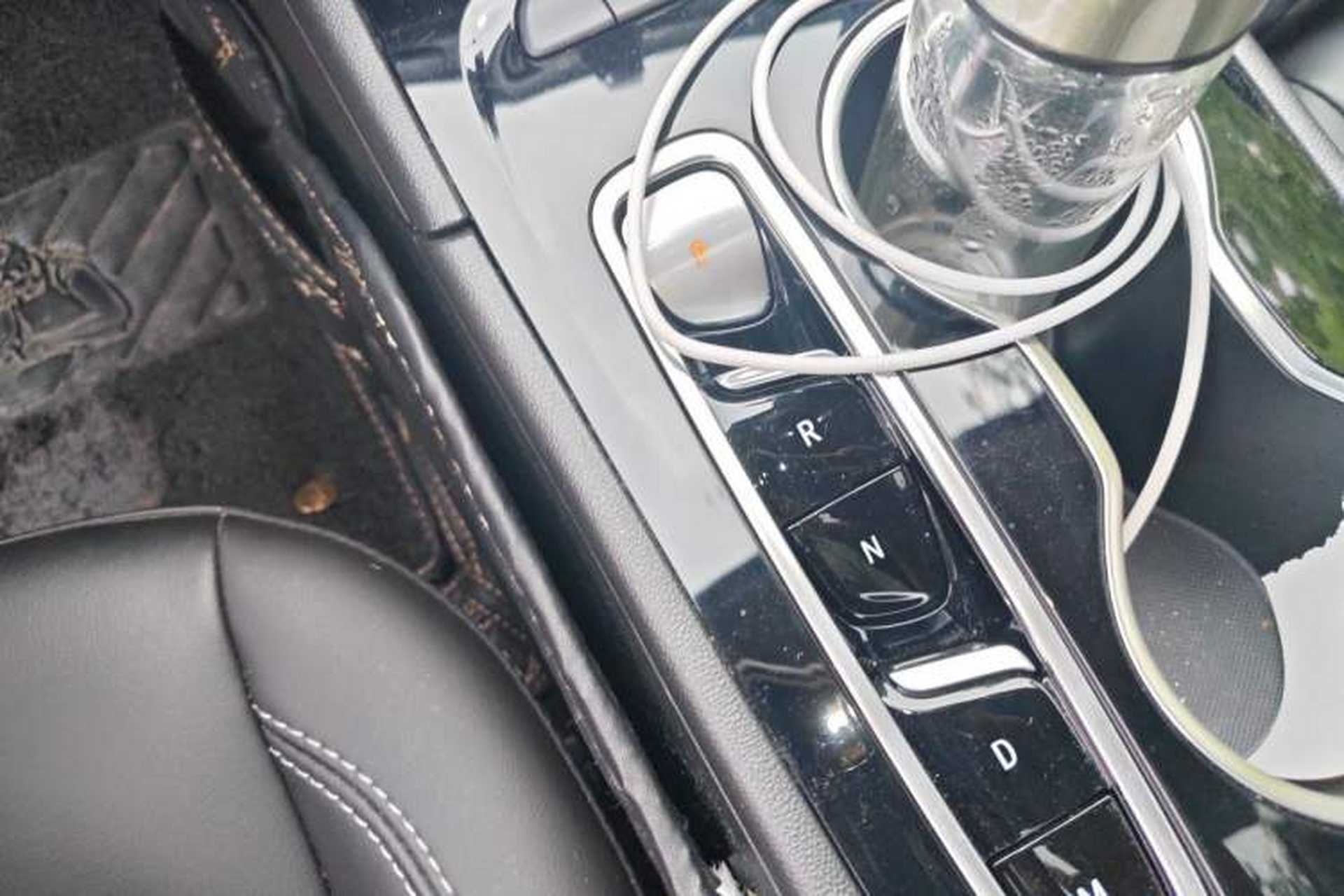 Used Buick Regal 2024 25T Deluxe Edition Gear Lever