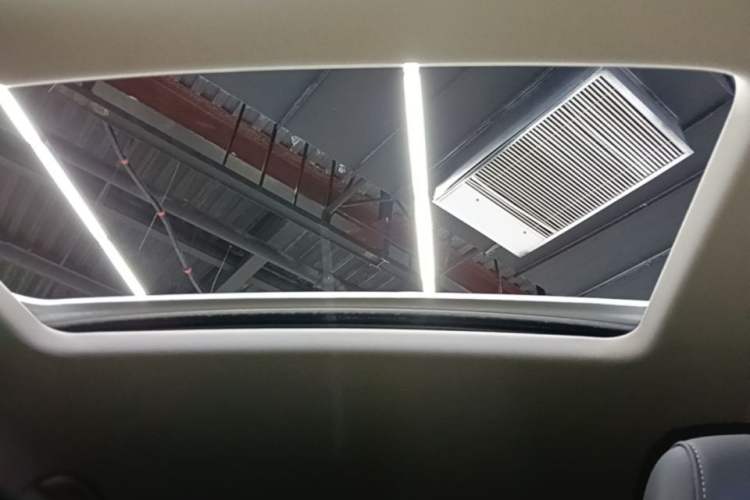 Used Buick Regal 2024 25T Deluxe Edition Headliner