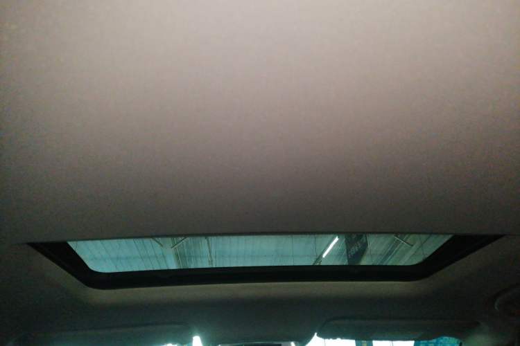 Used Buick Regal 2024 25T Deluxe Edition Headliner