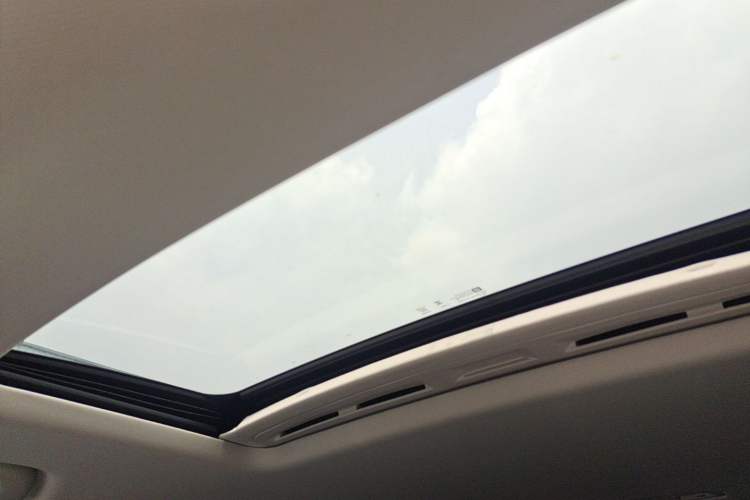 Used Buick Regal 2024 25T Deluxe Edition Headliner
