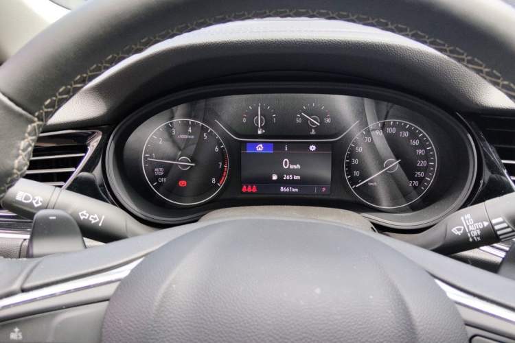 Used Buick Regal 2024 25T Deluxe Edition Instrument Cluster