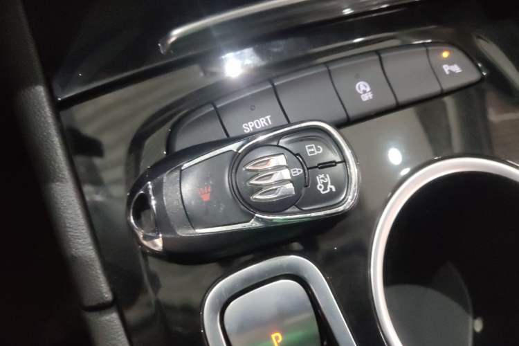 Used Buick Regal 2024 25T Deluxe Edition Interior 1