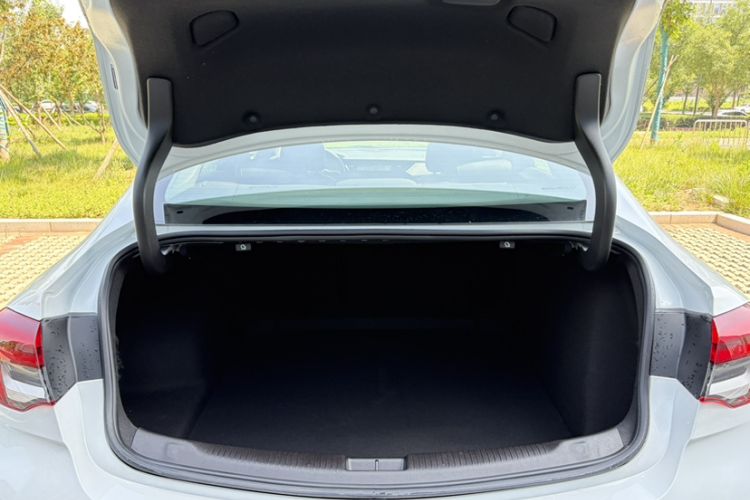 Used Buick Regal 2024 Revised 25T Ultra-Comfort Edition Interior 12