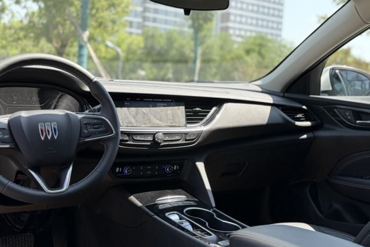 Used Buick Regal 2024 Revised 25T Ultra-Comfort Edition Interior 2