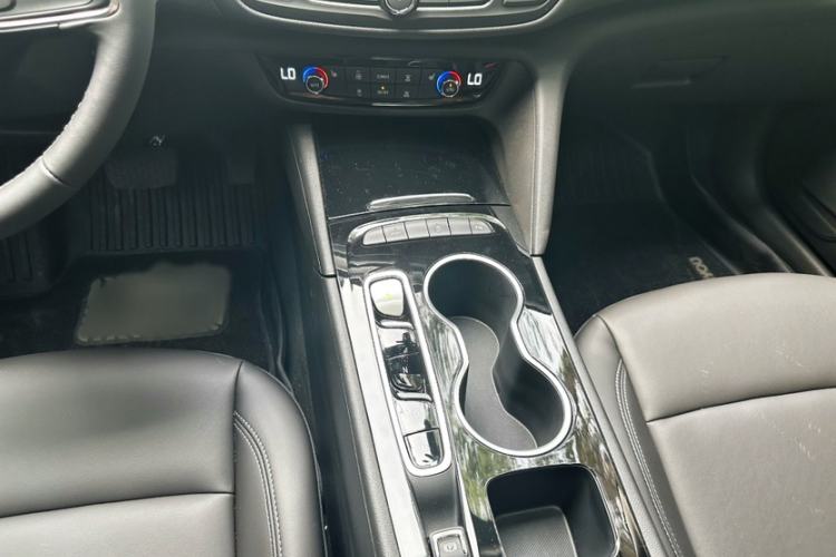Used Buick Regal 2024 Revised 25T Ultra-Comfort Edition Interior 3