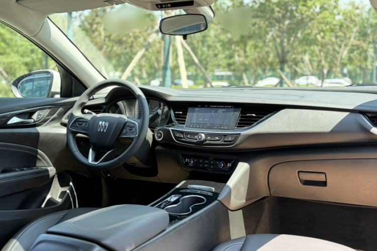 Used Buick Regal 2024 Revised 25T Ultra-Comfort Edition Interior 3