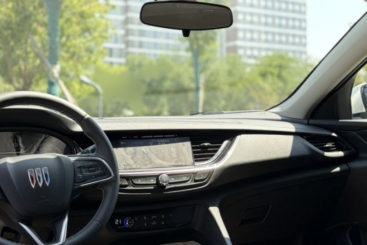 Used Buick Regal 2024 Revised 25T Ultra-Comfort Edition Interior 4