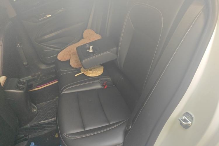 Used Buick Regal 2024 25T Deluxe Edition Interior 4