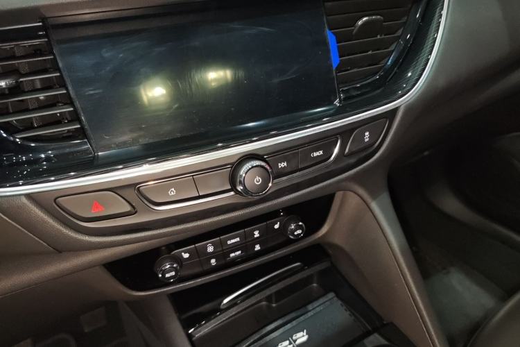 Used Buick Regal 2024 25T Deluxe Edition Interior 5