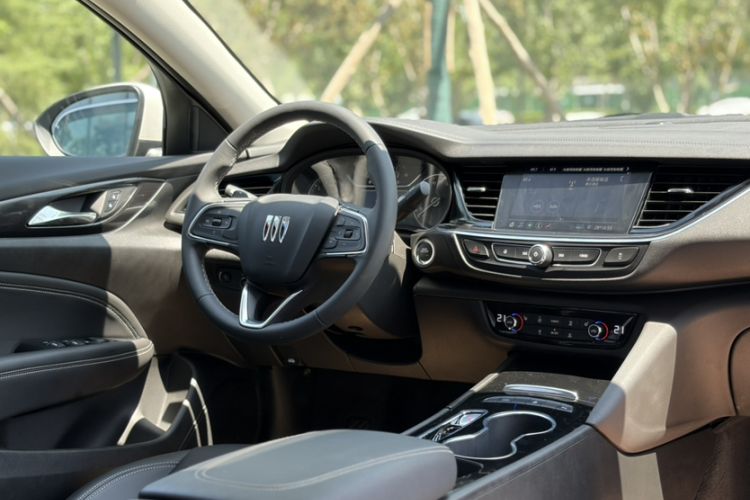 Used Buick Regal 2024 Revised 25T Ultra-Comfort Edition Interior 5