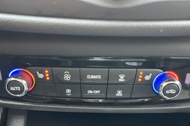 Used Buick Regal 2024 Revised 25T Ultra-Comfort Edition Interior 6