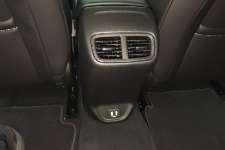 Used Buick Regal 2024 25T Deluxe Edition Interior 8