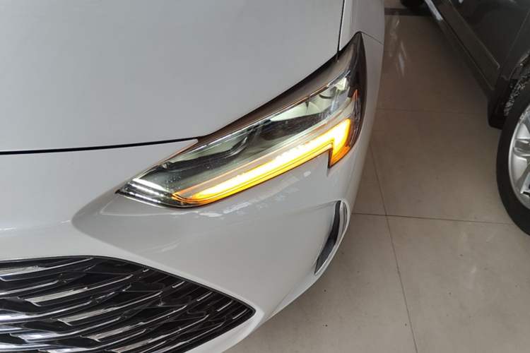 Used Buick Regal 2024 25T Deluxe Edition Left Front Headlight