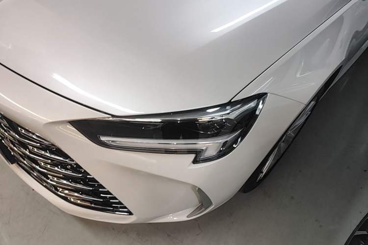 Used Buick Regal 2024 28T Luxury Edition Left Front Headlight