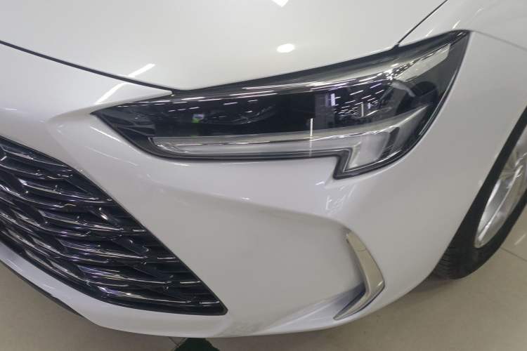 Used Buick Regal 2024 25T Deluxe Edition Left Front Headlight