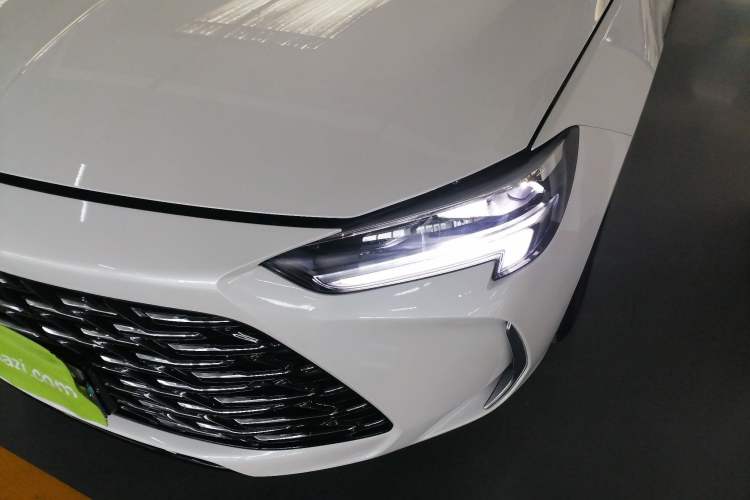 Used Buick Regal 2024 25T Deluxe Edition Left Front Headlight
