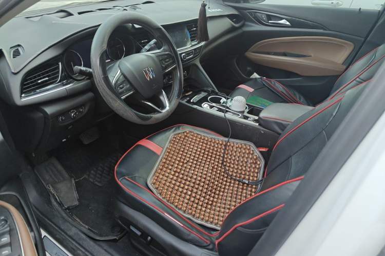 Used Buick Regal 2024 28T Luxury Edition Left Front Seat