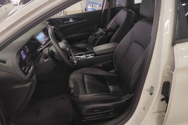 Used Buick Regal 2024 25T Deluxe Edition Left Front Seat