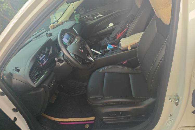 Used Buick Regal 2024 25T Deluxe Edition Left Front Seat