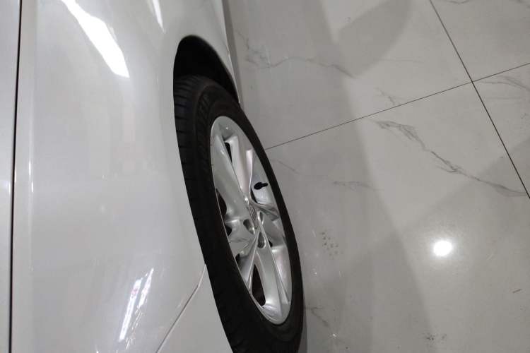 Used Buick Regal 2024 25T Deluxe Edition Left Front Wheel Hub