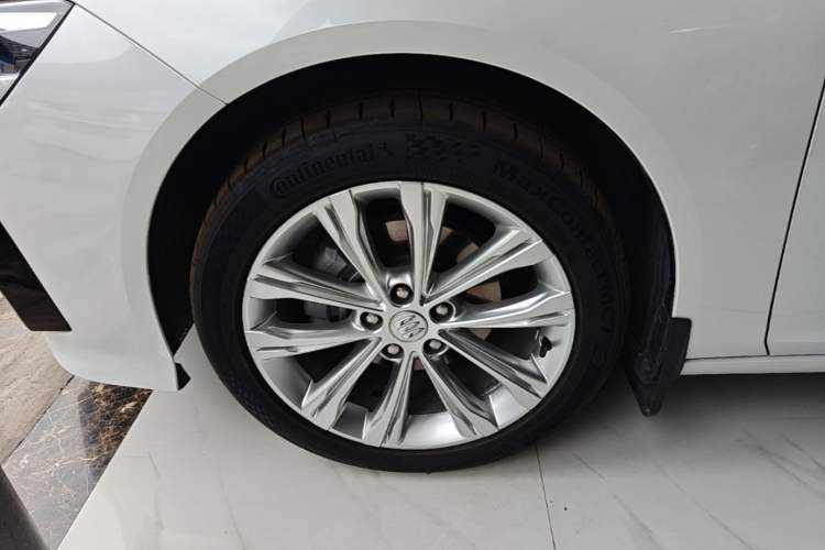 Used Buick Regal 2024 28T Luxury Edition Left Front Wheel Hub