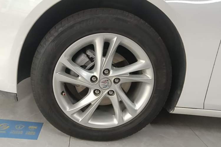 Used Buick Regal 2024 25T Deluxe Edition Left Front Wheel Hub