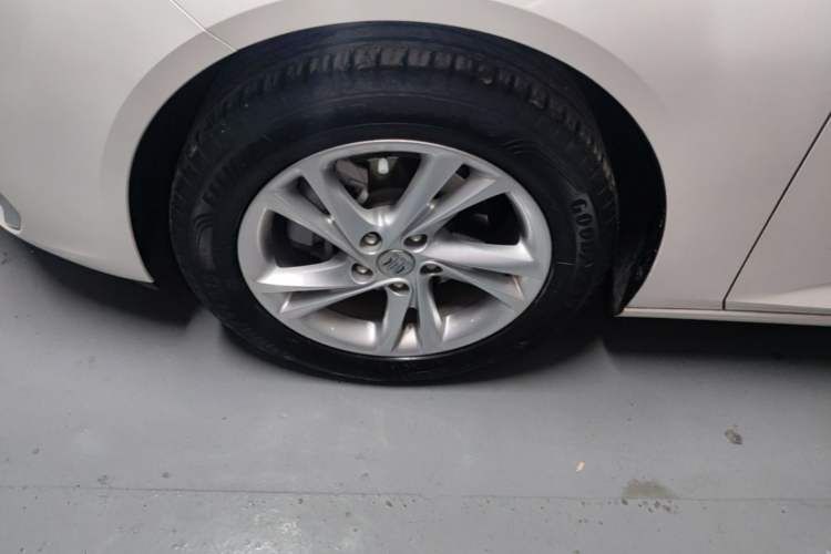 Used Buick Regal 2024 25T Deluxe Edition Left Front Wheel Hub