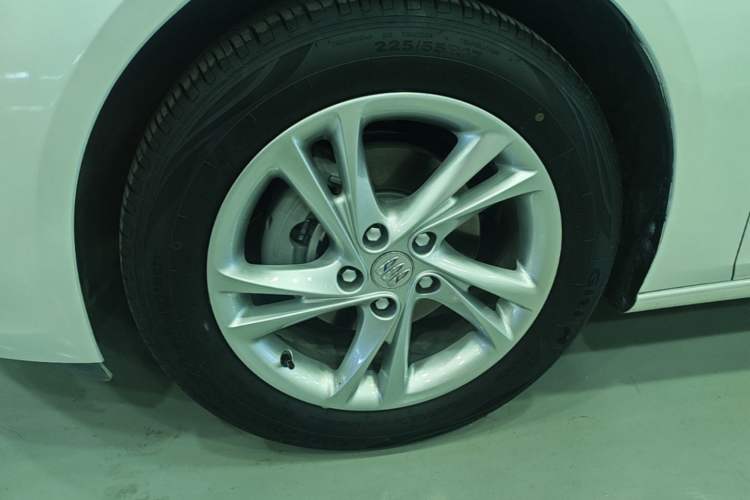 Used Buick Regal 2024 Revised 25T Ultra-Comfort Edition Left Front Wheel Hub