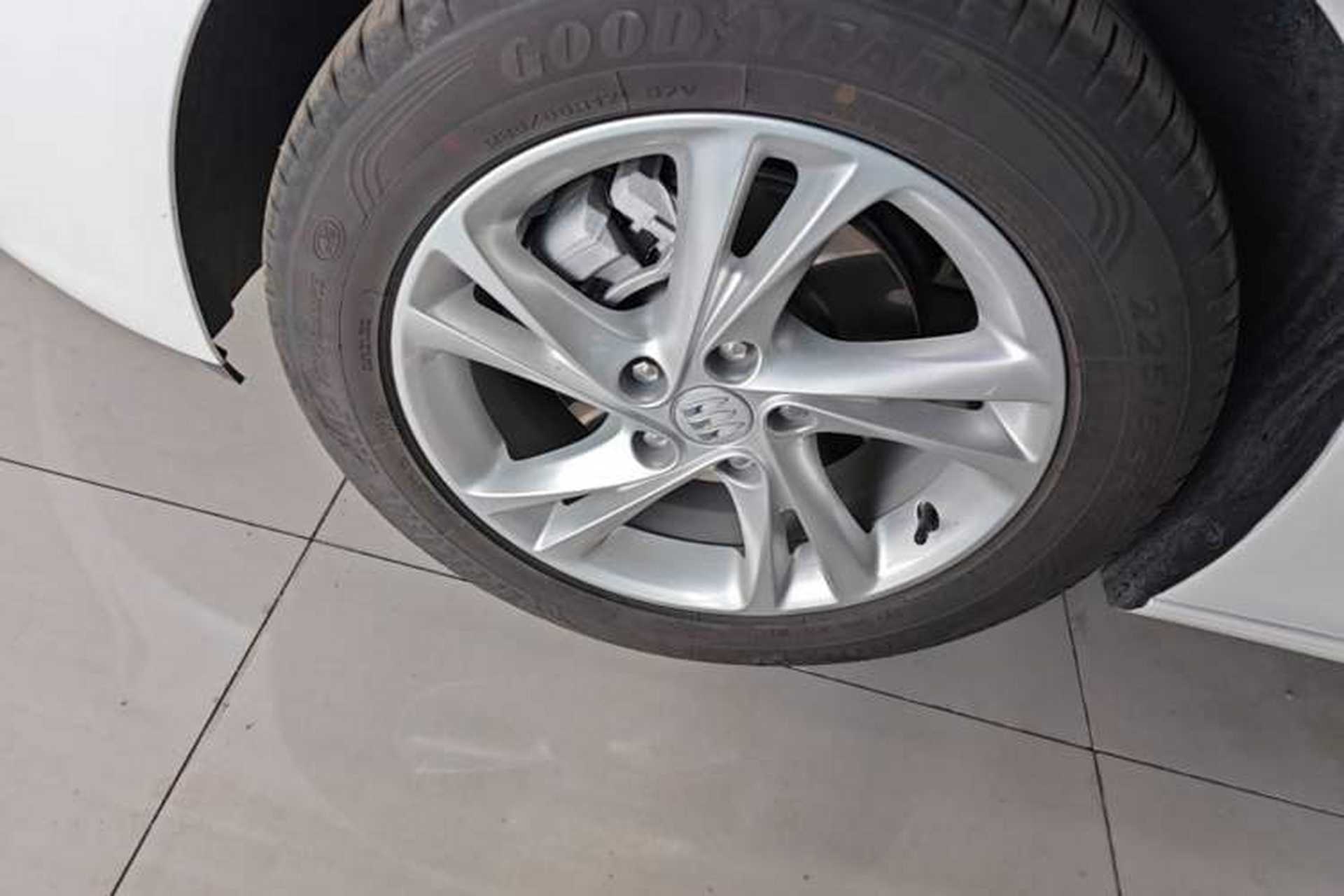 Used Buick Regal 2024 25T Deluxe Edition Left Front Wheel Hub