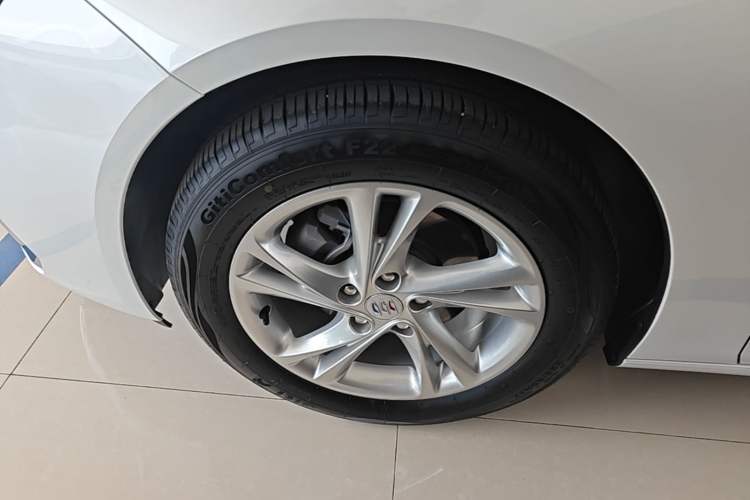 Used Buick Regal 2024 Revised 25T Ultra-Comfort Edition Left Front Wheel Hub