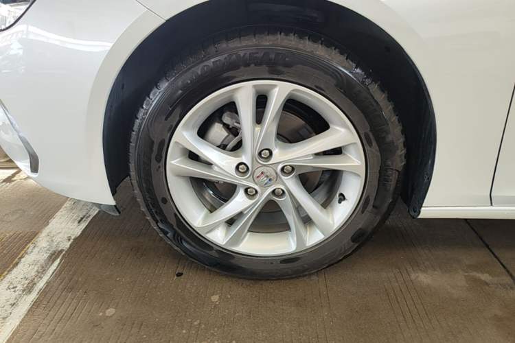 Used Buick Regal 2024 25T Deluxe Edition Left Front Wheel Hub
