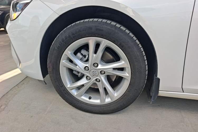 Used Buick Regal 2024 25T Deluxe Edition Left Front Wheel Hub