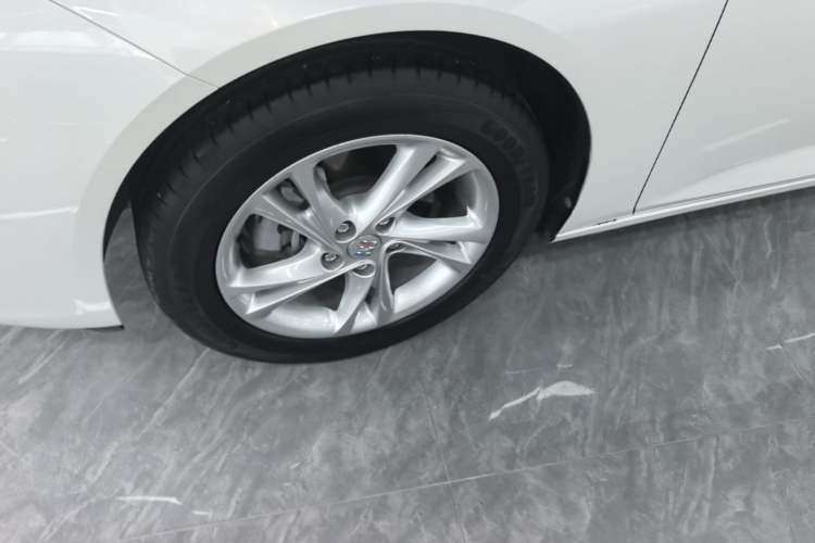 Used Buick Regal 2024 25T Deluxe Edition Left Front Wheel Hub