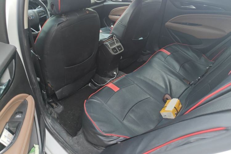 Used Buick Regal 2024 28T Luxury Edition Left Rear Seat