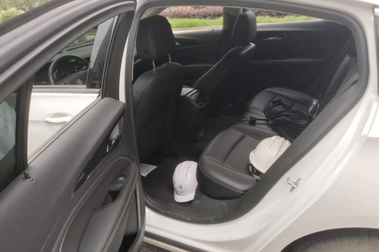 Used Buick Regal 2024 25T Deluxe Edition Left Rear Seat