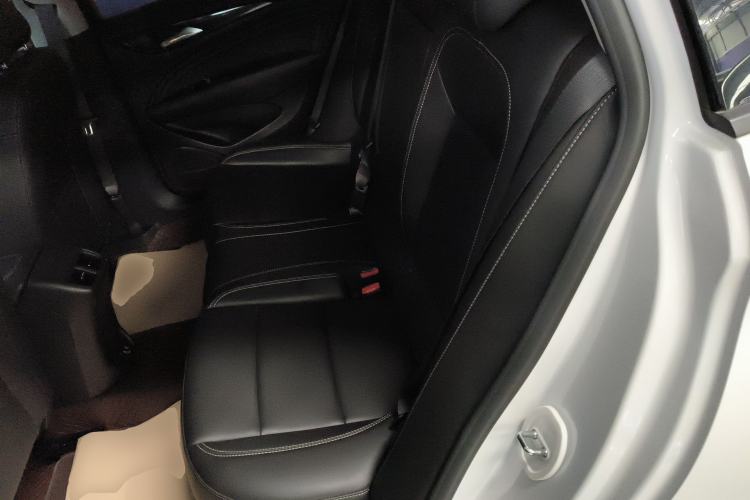Used Buick Regal 2024 25T Deluxe Edition Left Rear Seat