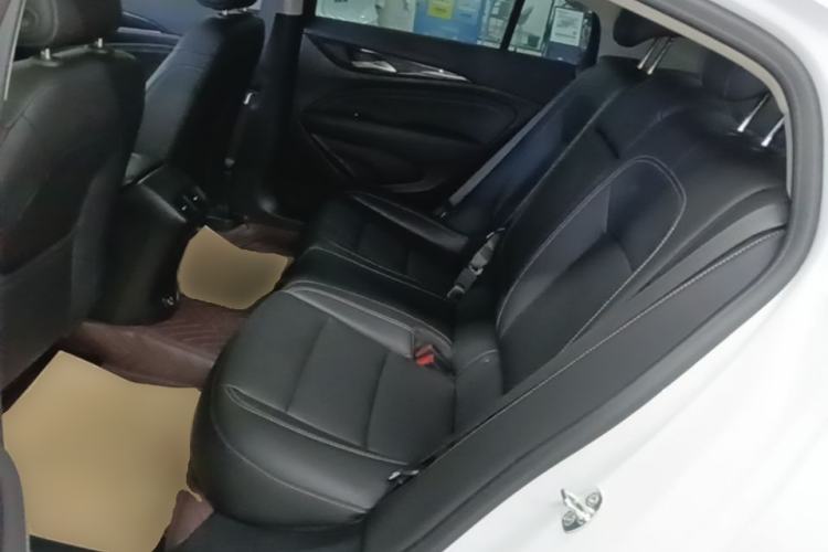 Used Buick Regal 2024 25T Deluxe Edition Left Rear Seat