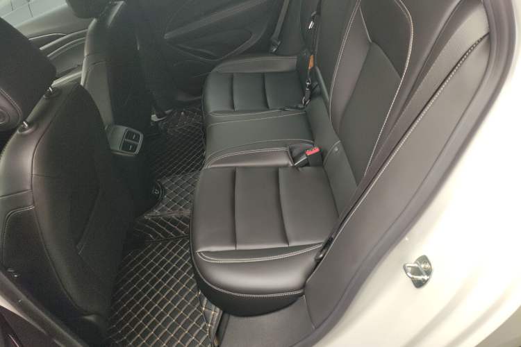 Used Buick Regal 2024 25T Deluxe Edition Left Rear Seat