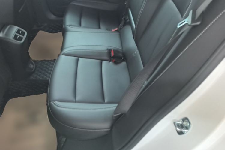 Used Buick Regal 2024 25T Deluxe Edition Left Rear Seat