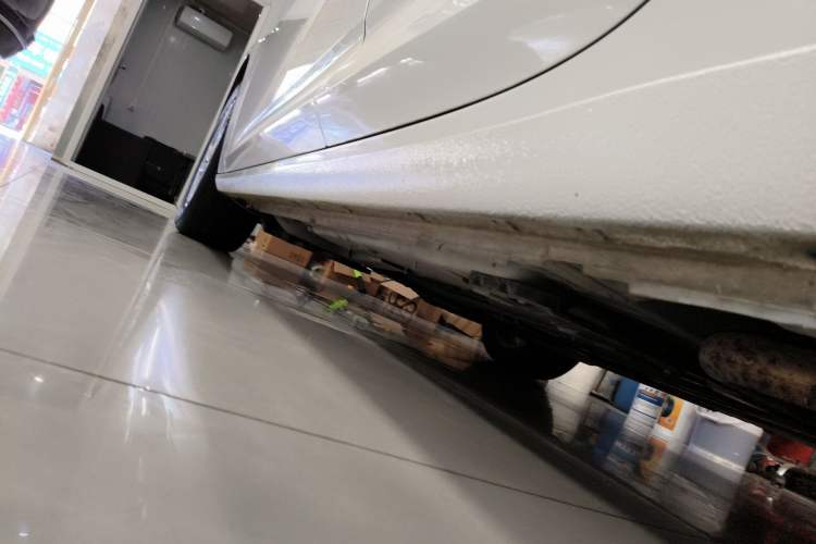 Used Buick Regal 2024 25T Deluxe Edition Left Side Sill