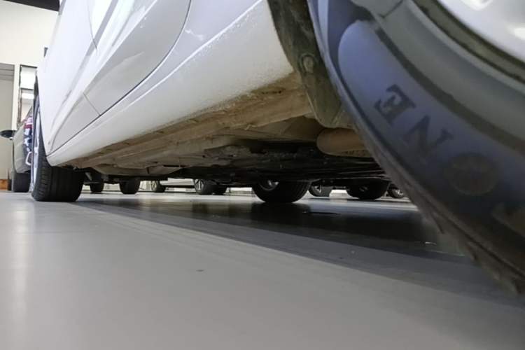 Used Buick Regal 2024 25T Deluxe Edition Left Side Sill