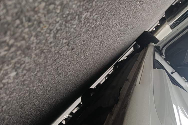 Used Buick Regal 2024 25T Deluxe Edition Left Side Sill