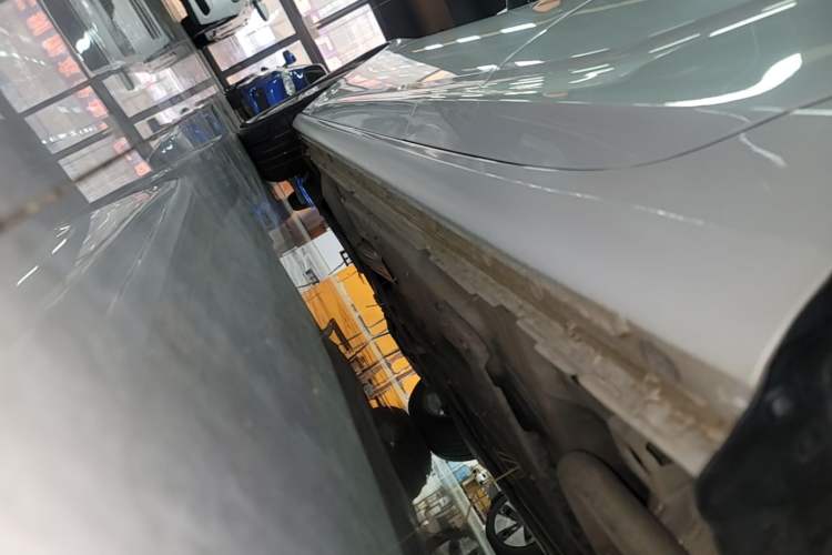 Used Buick Regal 2024 25T Deluxe Edition Left Side Sill