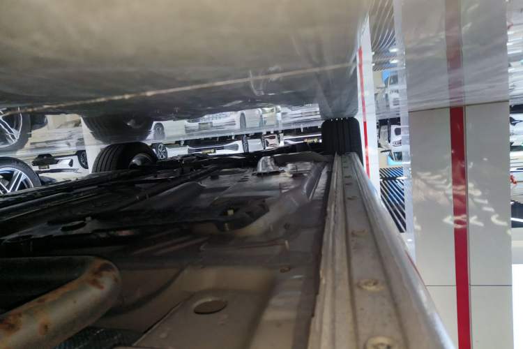 Used Buick Regal 2024 Revised 25T Ultra-Comfort Edition Left Side Sill
