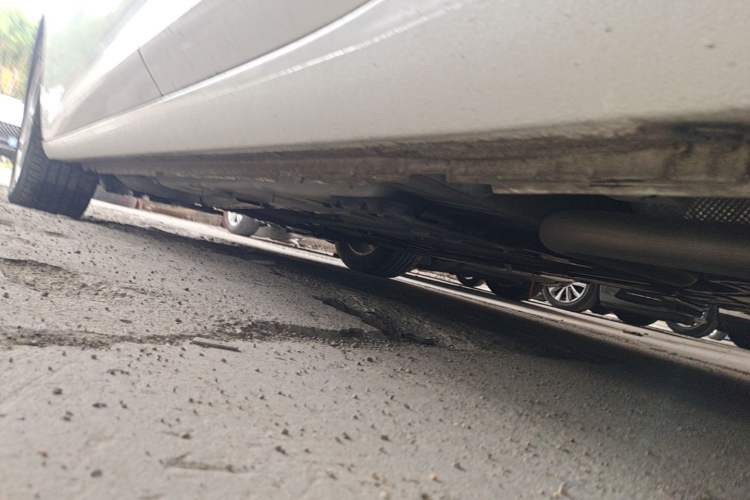 Used Buick Regal 2024 25T Deluxe Edition Left Side Sill