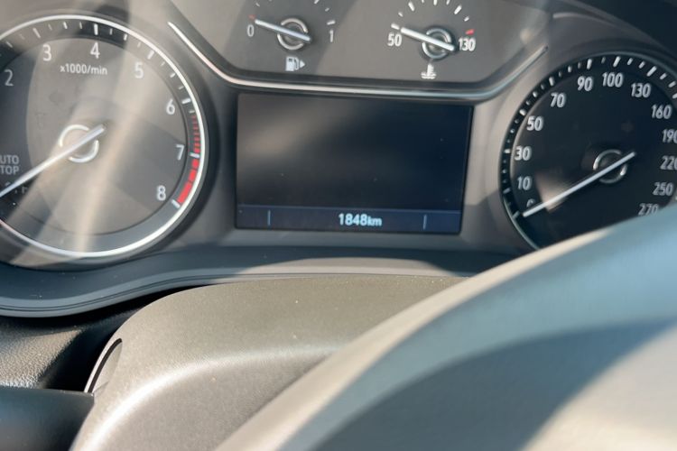 Used Buick Regal 2024 Revised 25T Ultra-Comfort Edition Odometer Close Up
