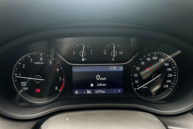 Used Buick Regal 2024 Revised 25T Ultra-Comfort Edition Odometer Close Up