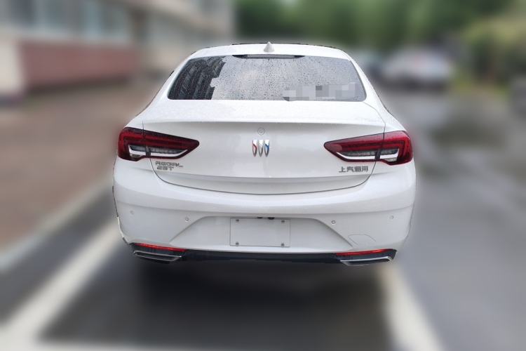 Used Buick Regal 2024 25T Deluxe Edition Rear