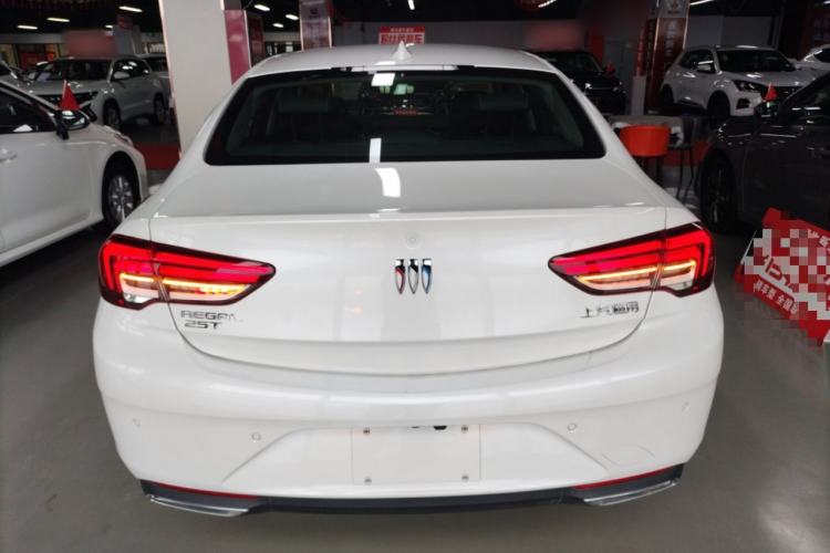 Used Buick Regal 2024 25T Deluxe Edition Rear