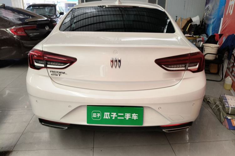 Used Buick Regal 2024 25T Deluxe Edition Rear